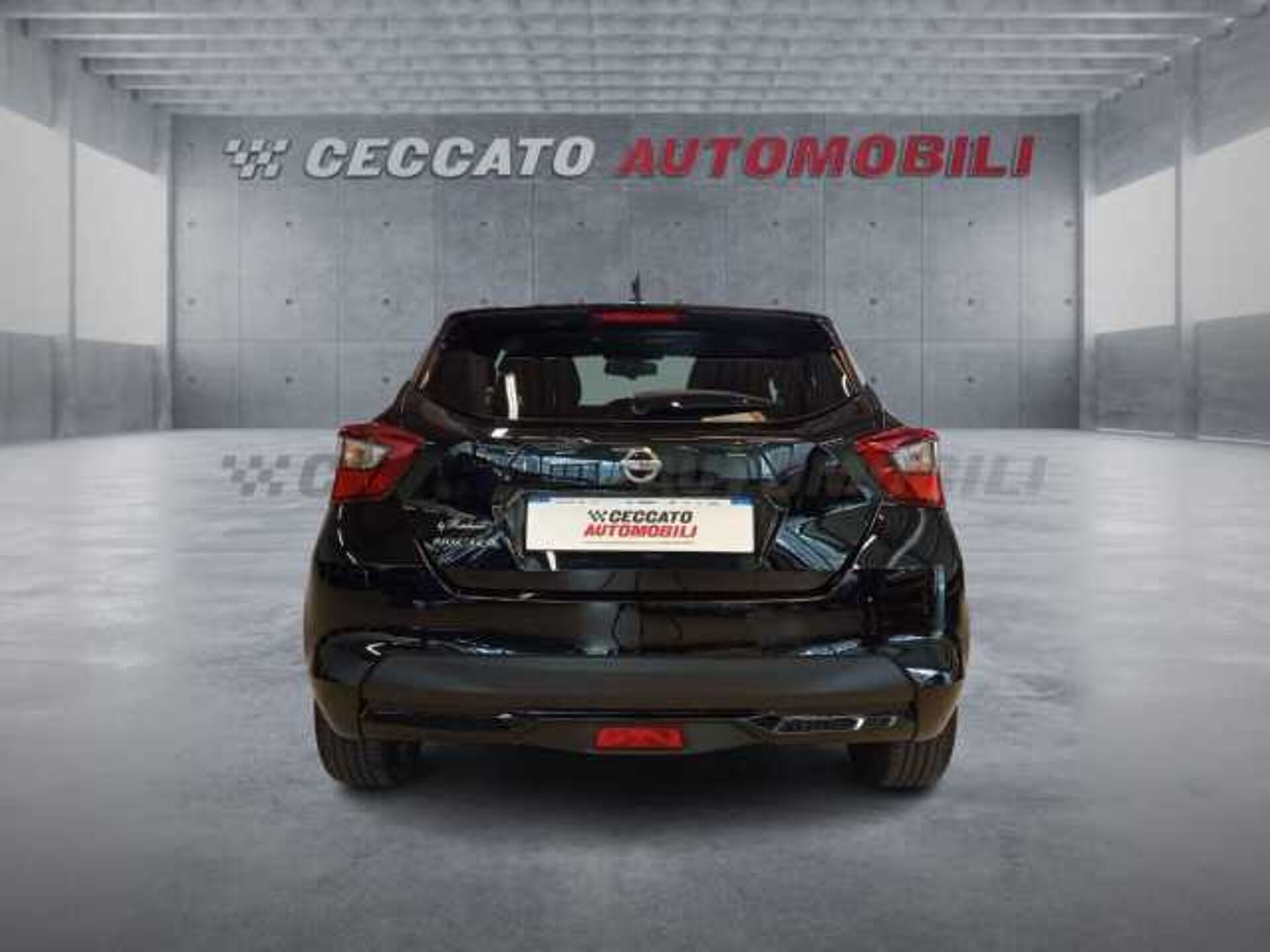 Nissan Micra 1.5l - black