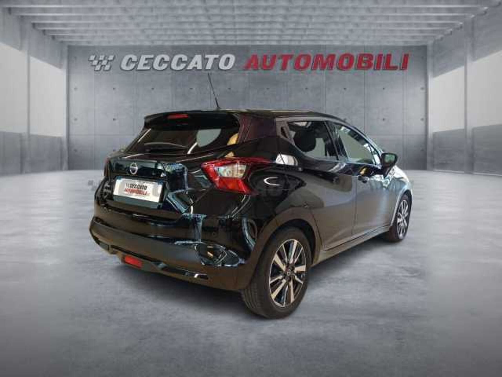 Nissan Micra 1.5l - black