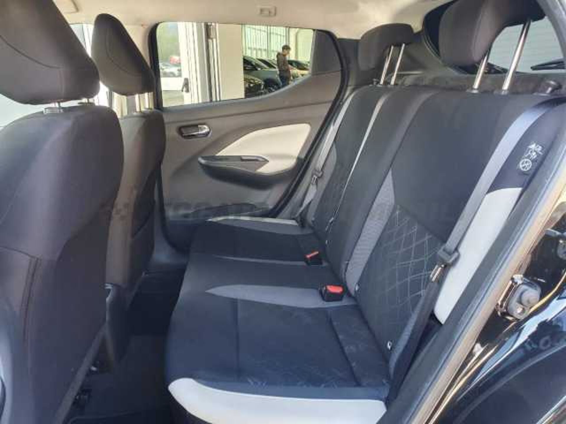 Nissan Micra 1.5l - black