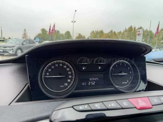 Lancia Ypsilon 1.0l - red