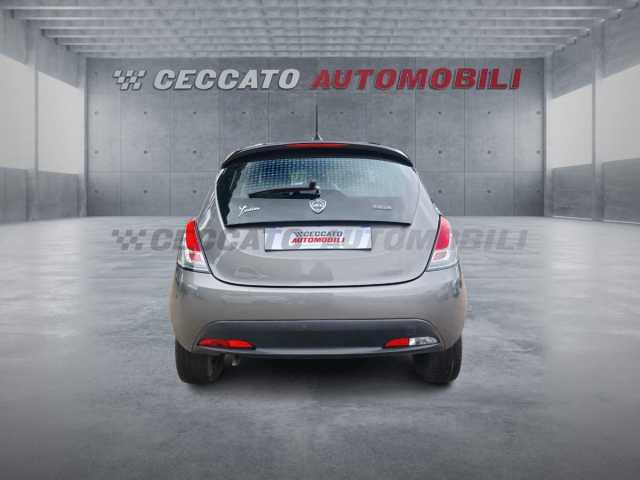 Lancia Ypsilon 1.0l - grey