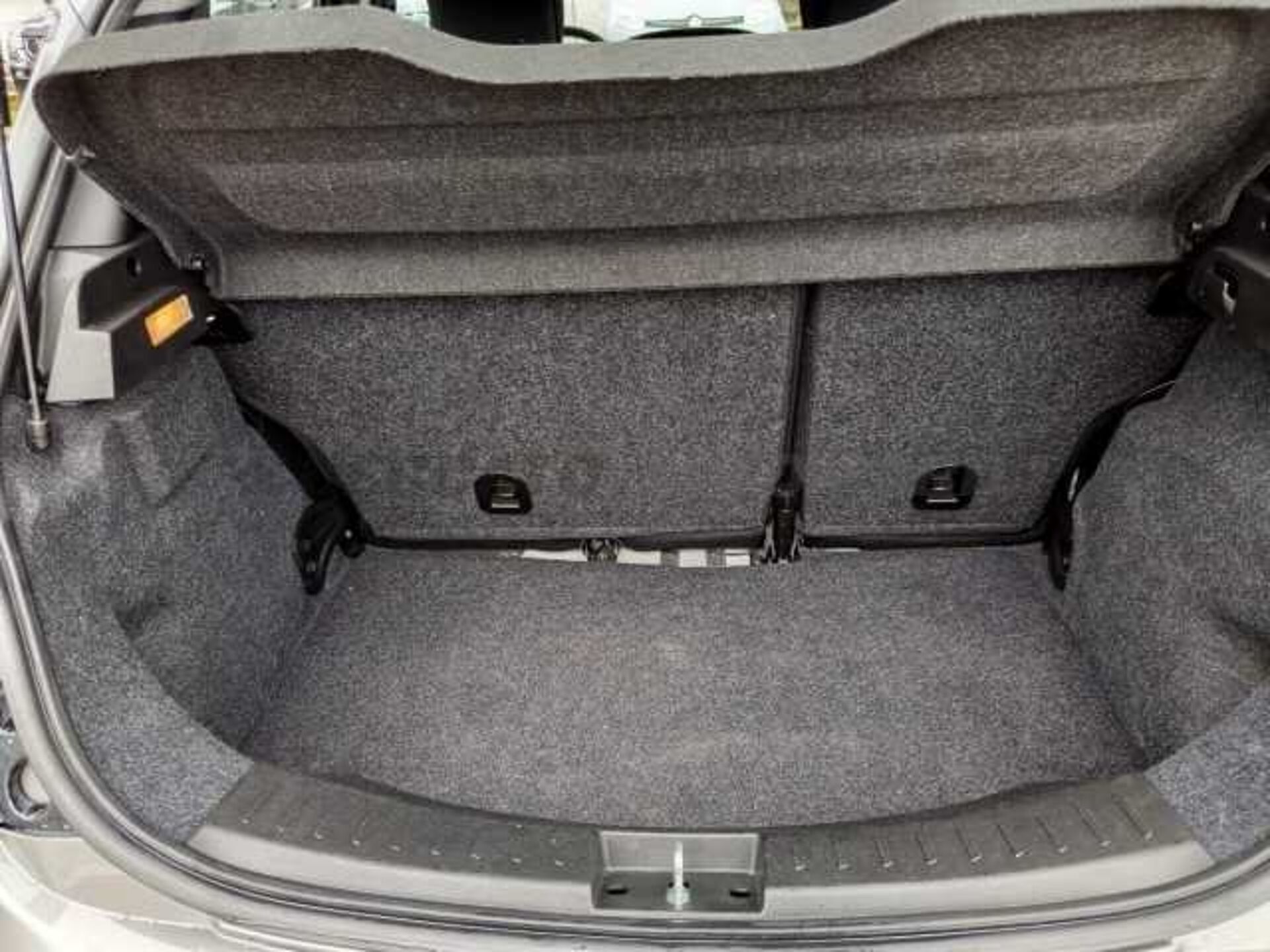 Lancia Ypsilon 1.0l - grey