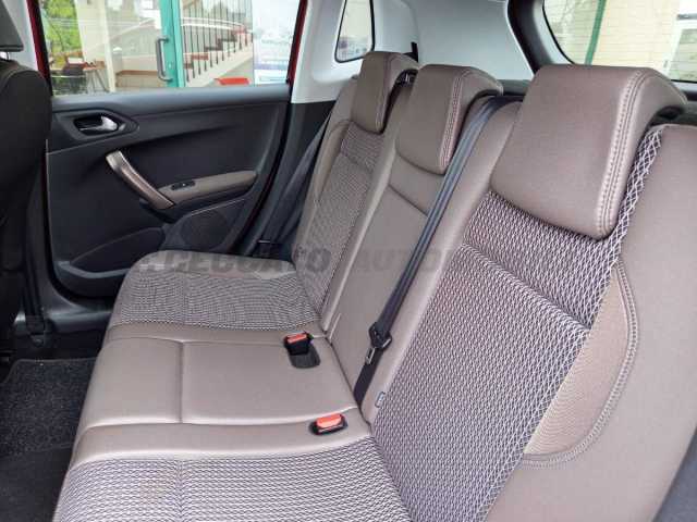 Peugeot 2008 1.6l - orange