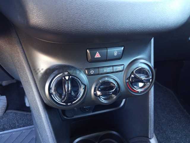 Peugeot 208 1.2l - grey