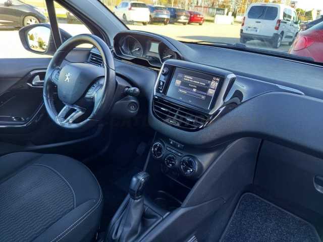 Peugeot 208 1.2l - grey