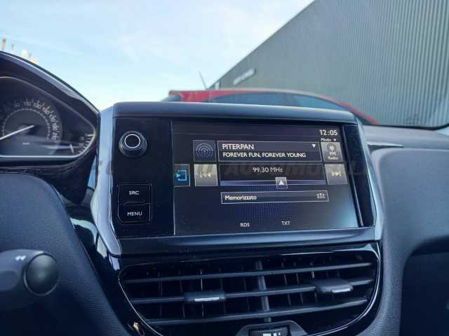 Peugeot 208 1.2l - grey