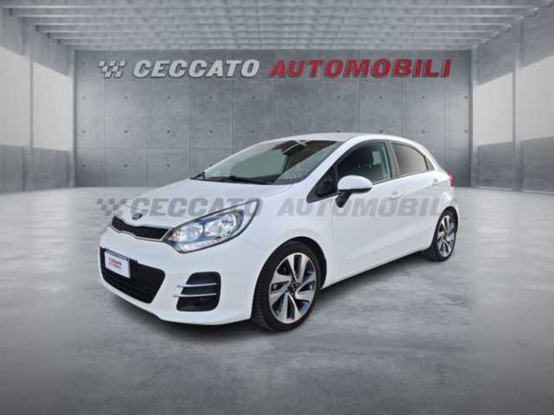 Kia Rio 1.2l - white