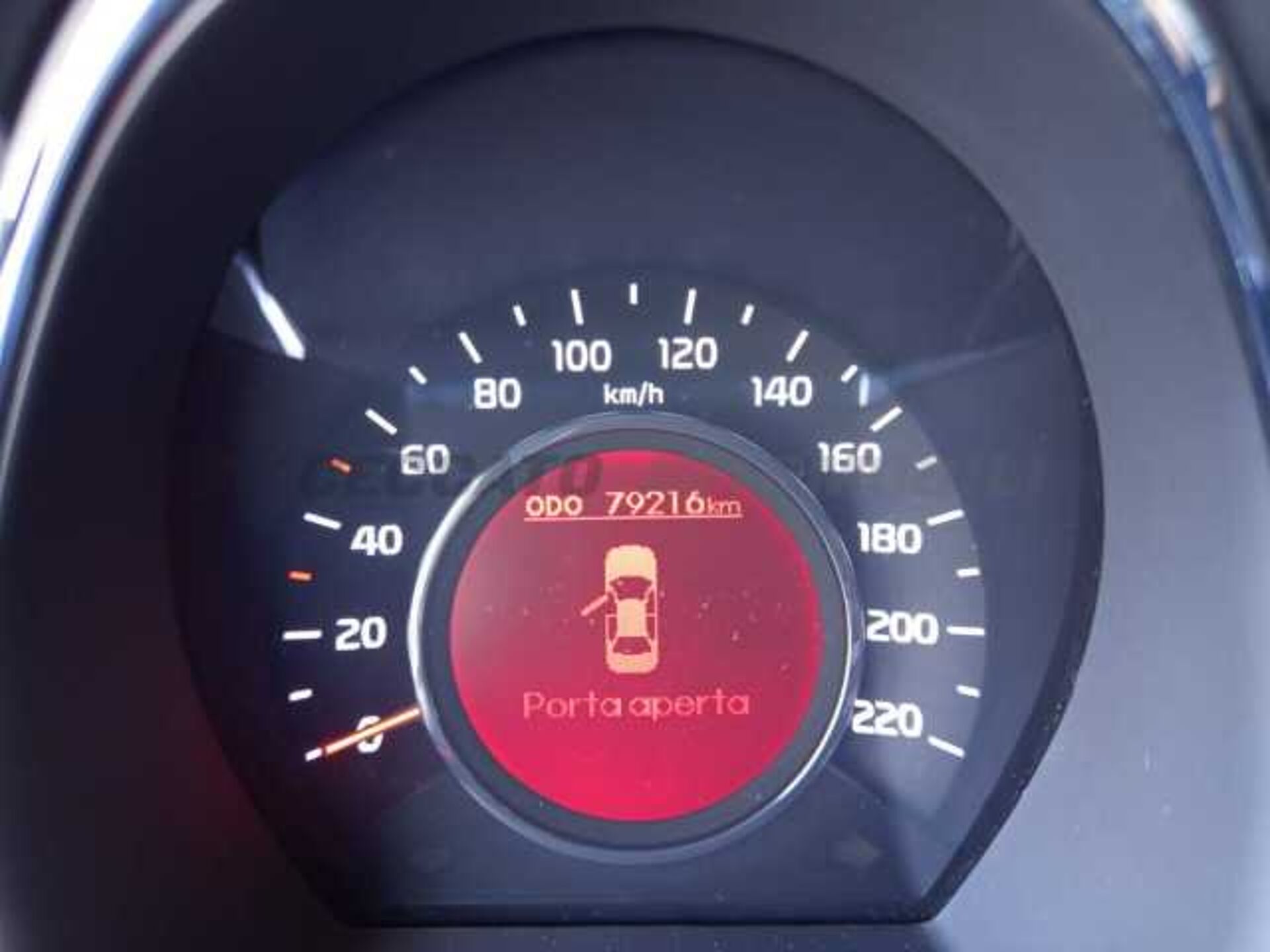 Kia Rio 1.2l - white