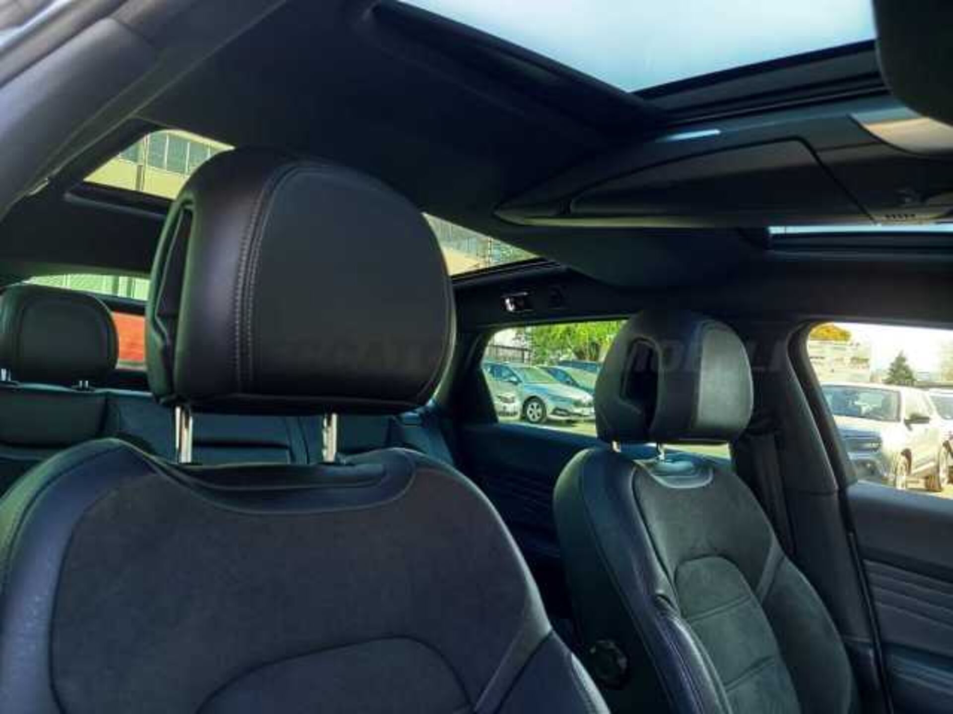 DS DS 5 2.0l - white