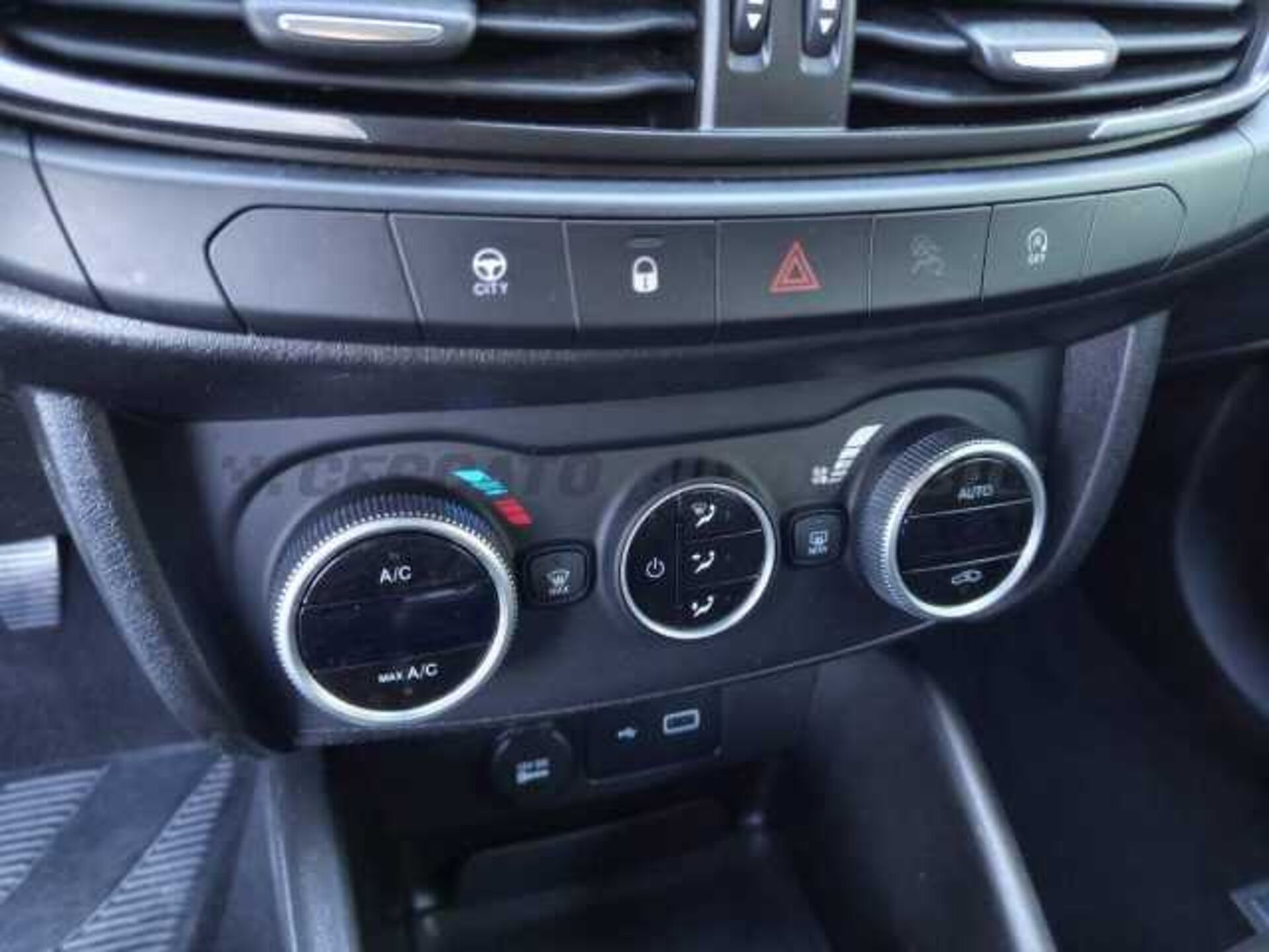 Fiat Tipo 1.0l - blue