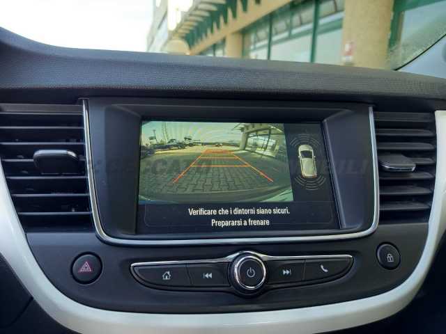 Opel Crossland X 1.2l - grey