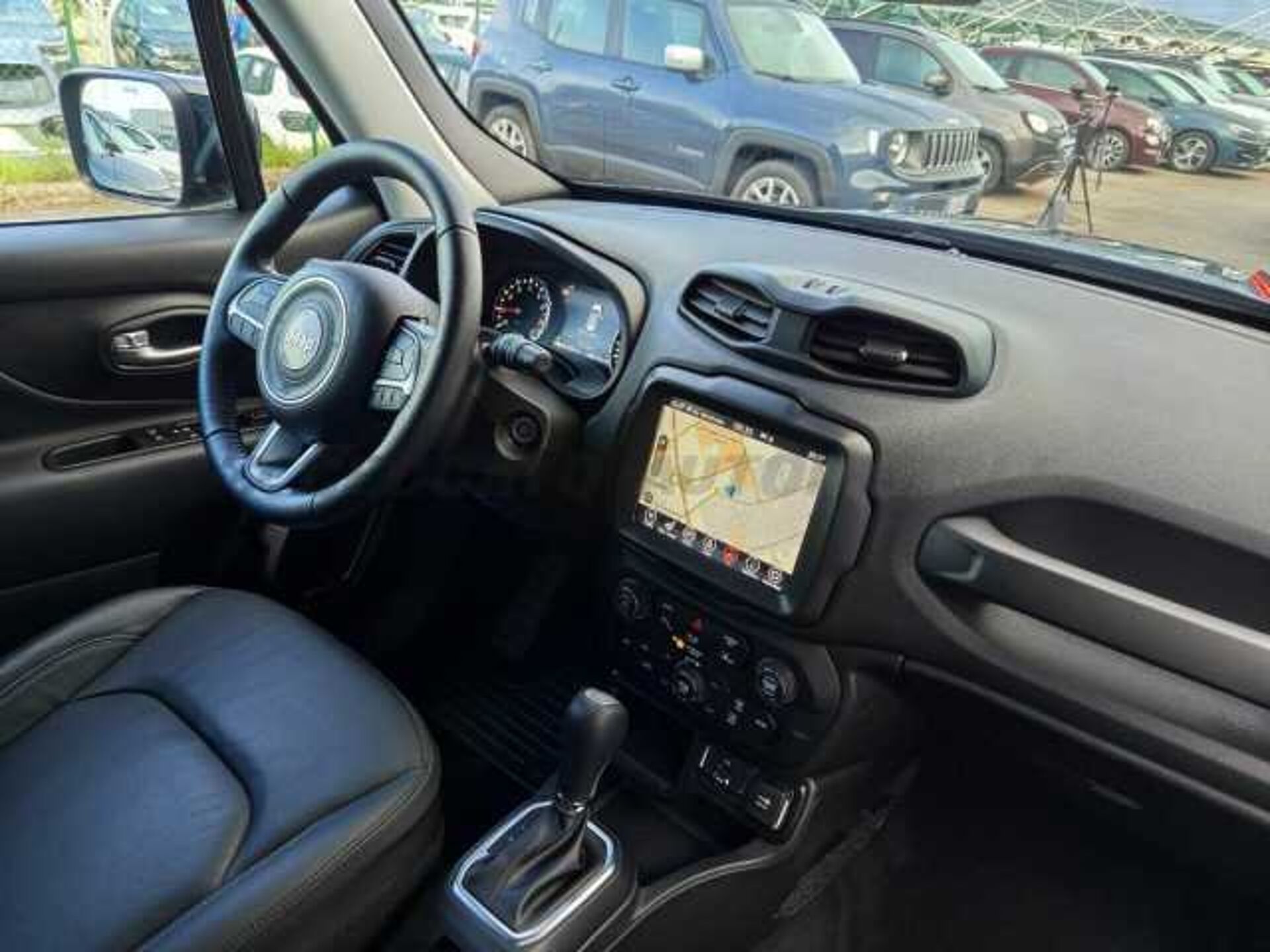 Jeep Renegade 1.5l - blue