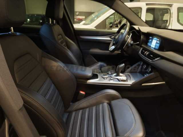 Alfa Romeo Stelvio 2.1l - black