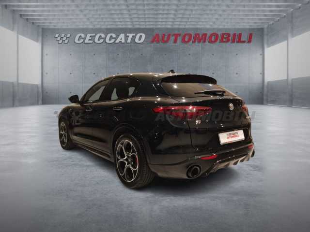 Alfa Romeo Stelvio 2.1l - black