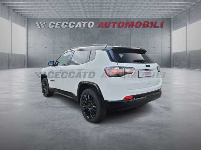 Jeep Compass 1.6l - white