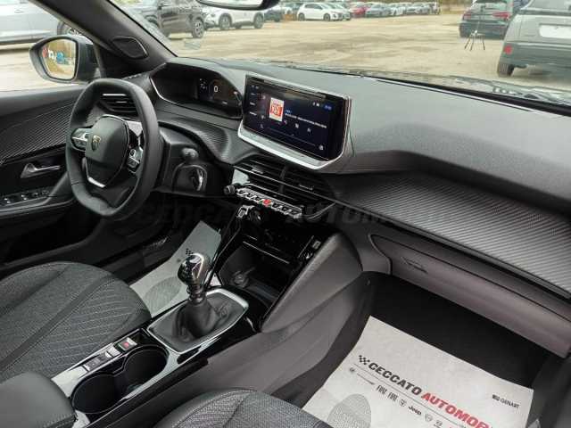 Peugeot 2008 1.2l - black