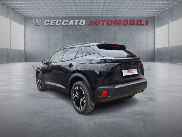 Peugeot 2008 1.2l - black