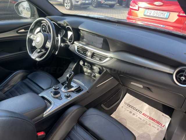 Alfa Romeo Stelvio 2.1l - grey