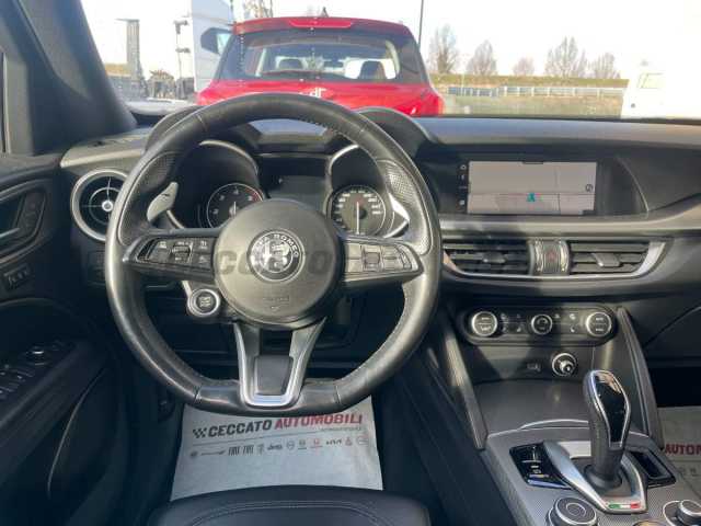 Alfa Romeo Stelvio 2.1l - grey