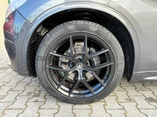 Alfa Romeo Stelvio 2.1l - grey