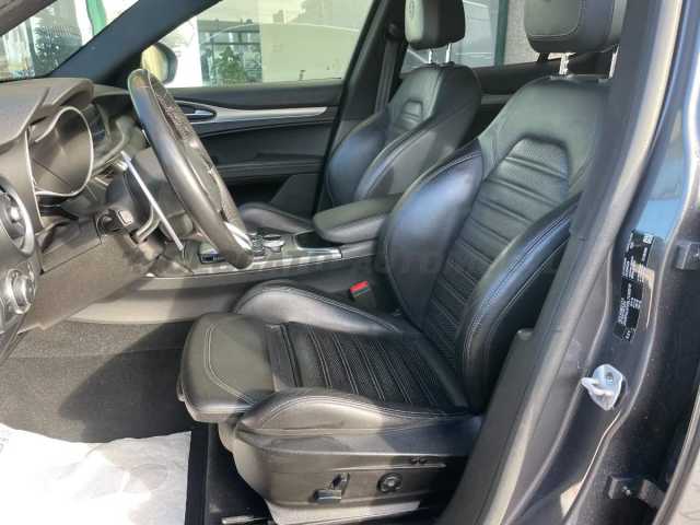 Alfa Romeo Stelvio 2.1l - grey