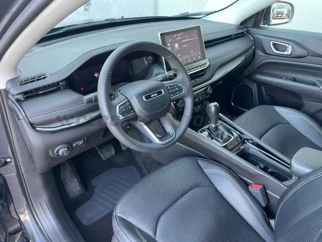 Jeep Compass 1.5l - grey