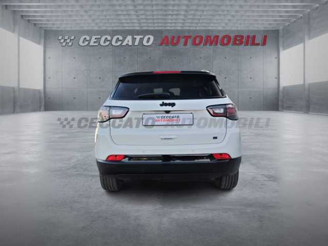 Jeep Compass 1.6l - white