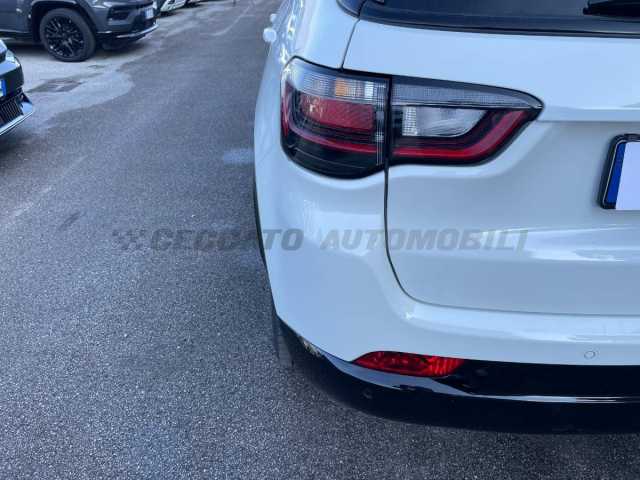 Jeep Compass 1.6l - white