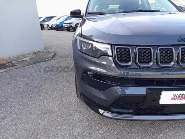 Jeep Compass 1.5l - grey
