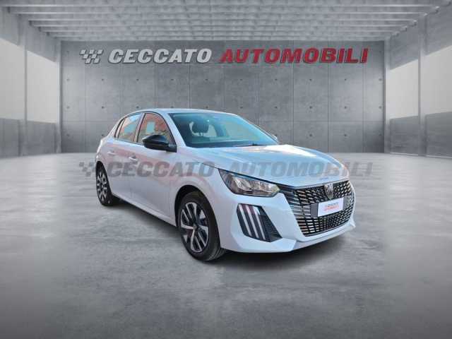 Peugeot 208 1.2l - white