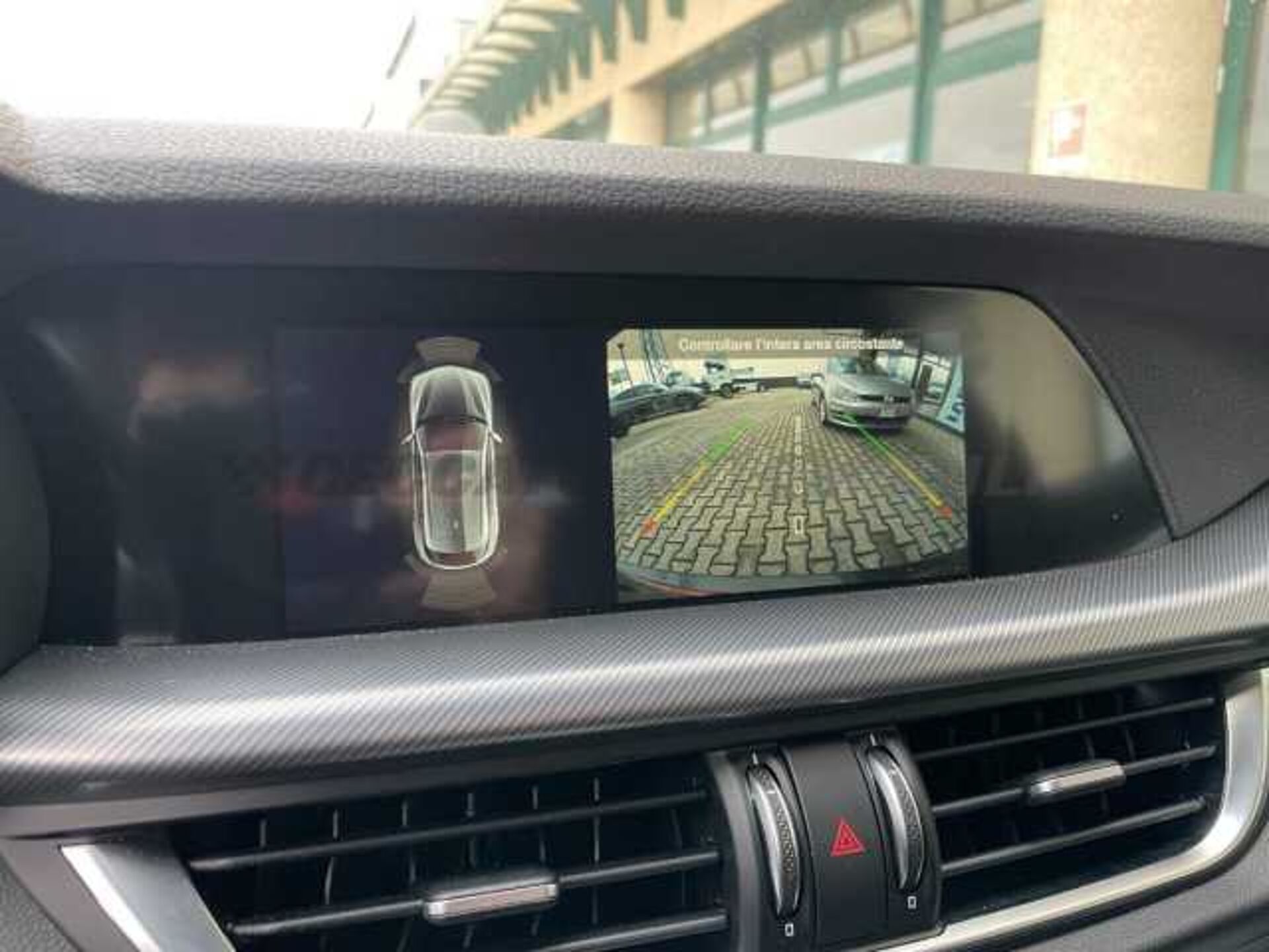 Alfa Romeo Stelvio 2.1l - red