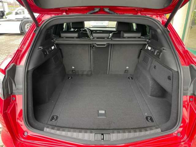 Alfa Romeo Stelvio 2.1l - red