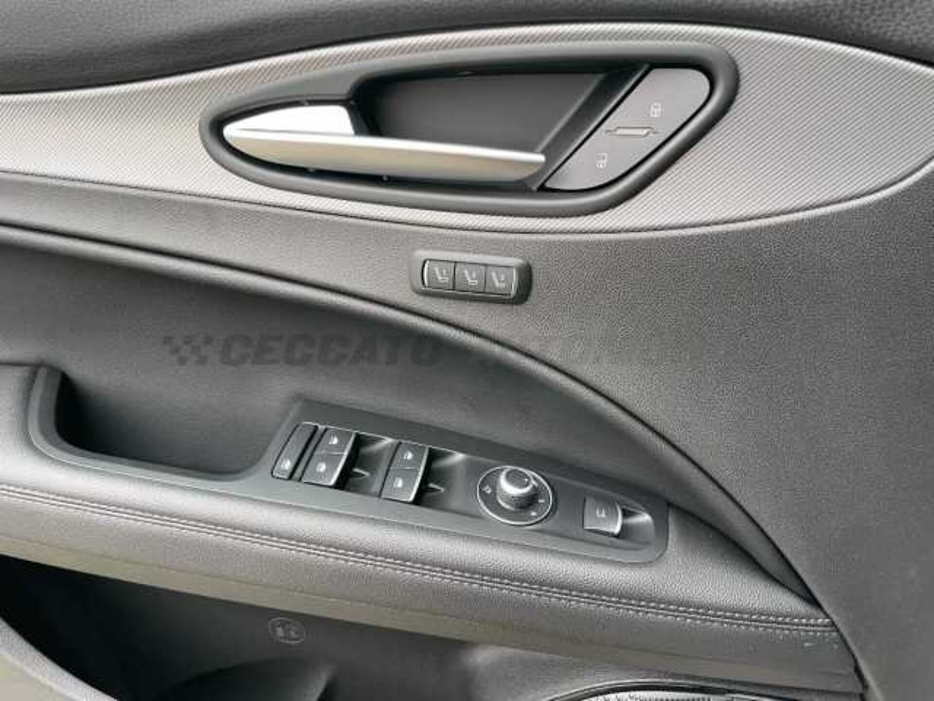 Alfa Romeo Stelvio 2.1l - red