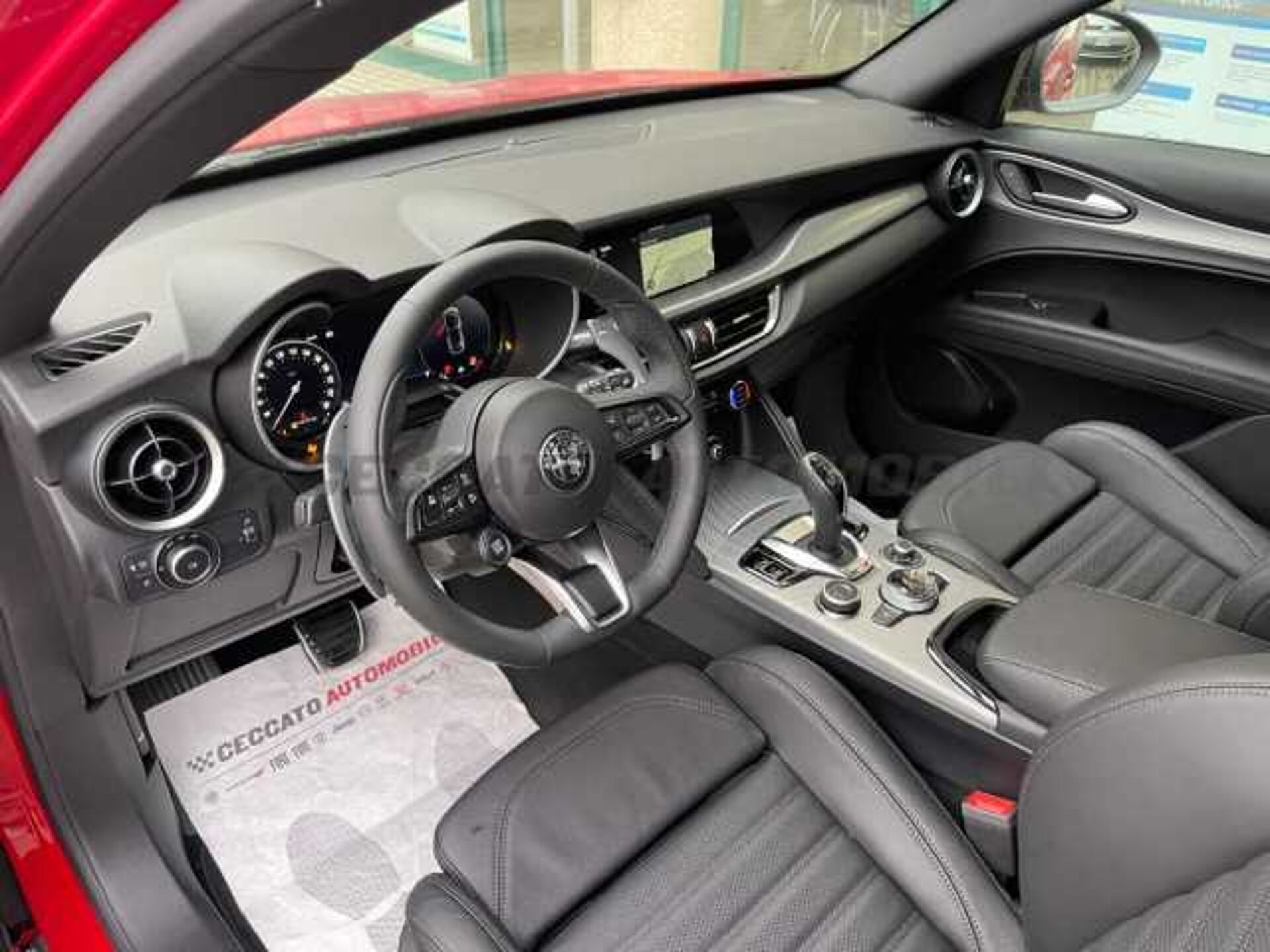 Alfa Romeo Stelvio 2.1l - red
