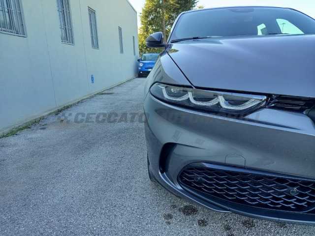 Alfa Romeo Tonale 1.5l - grey