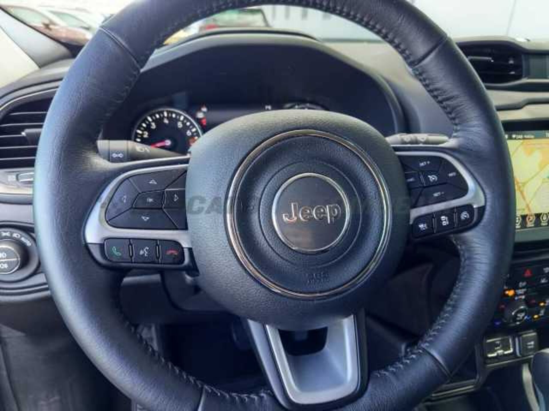 Jeep Renegade 1.5l - grey