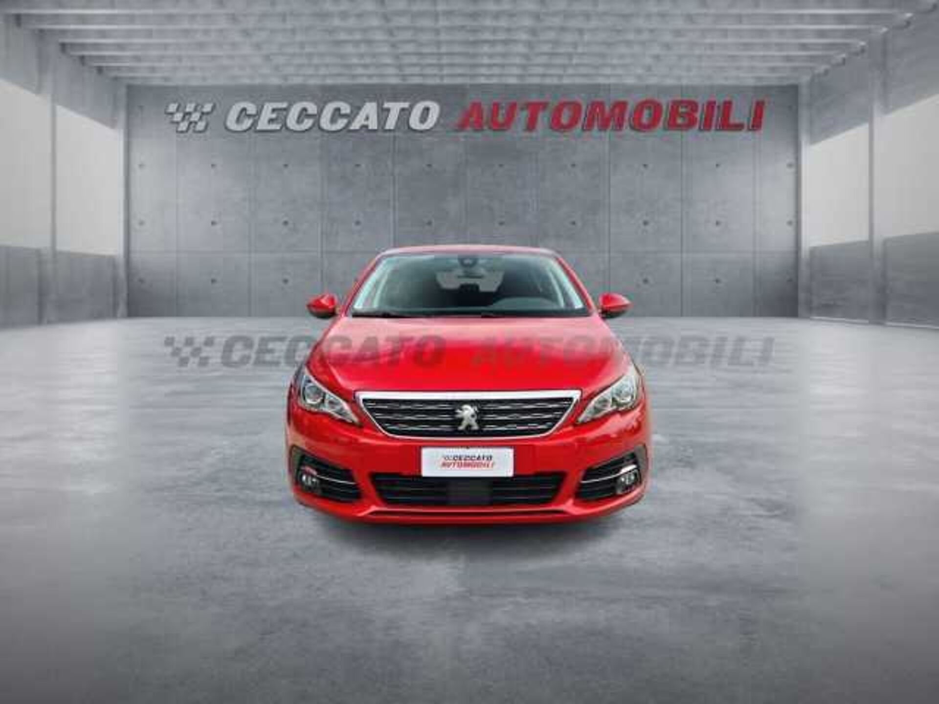 Peugeot 308 1.2l - red