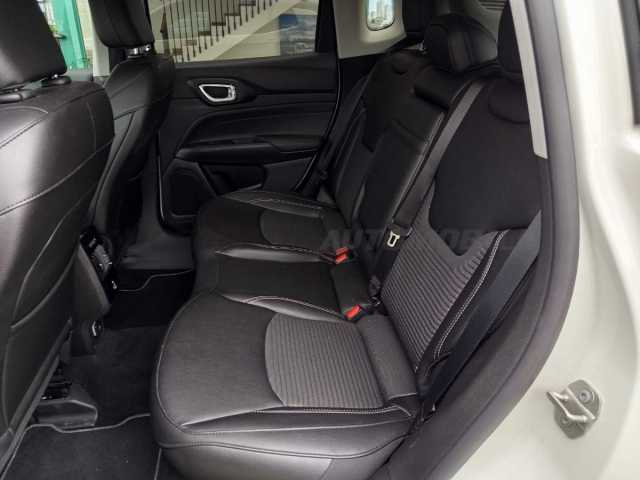 Jeep Compass 1.6l - white