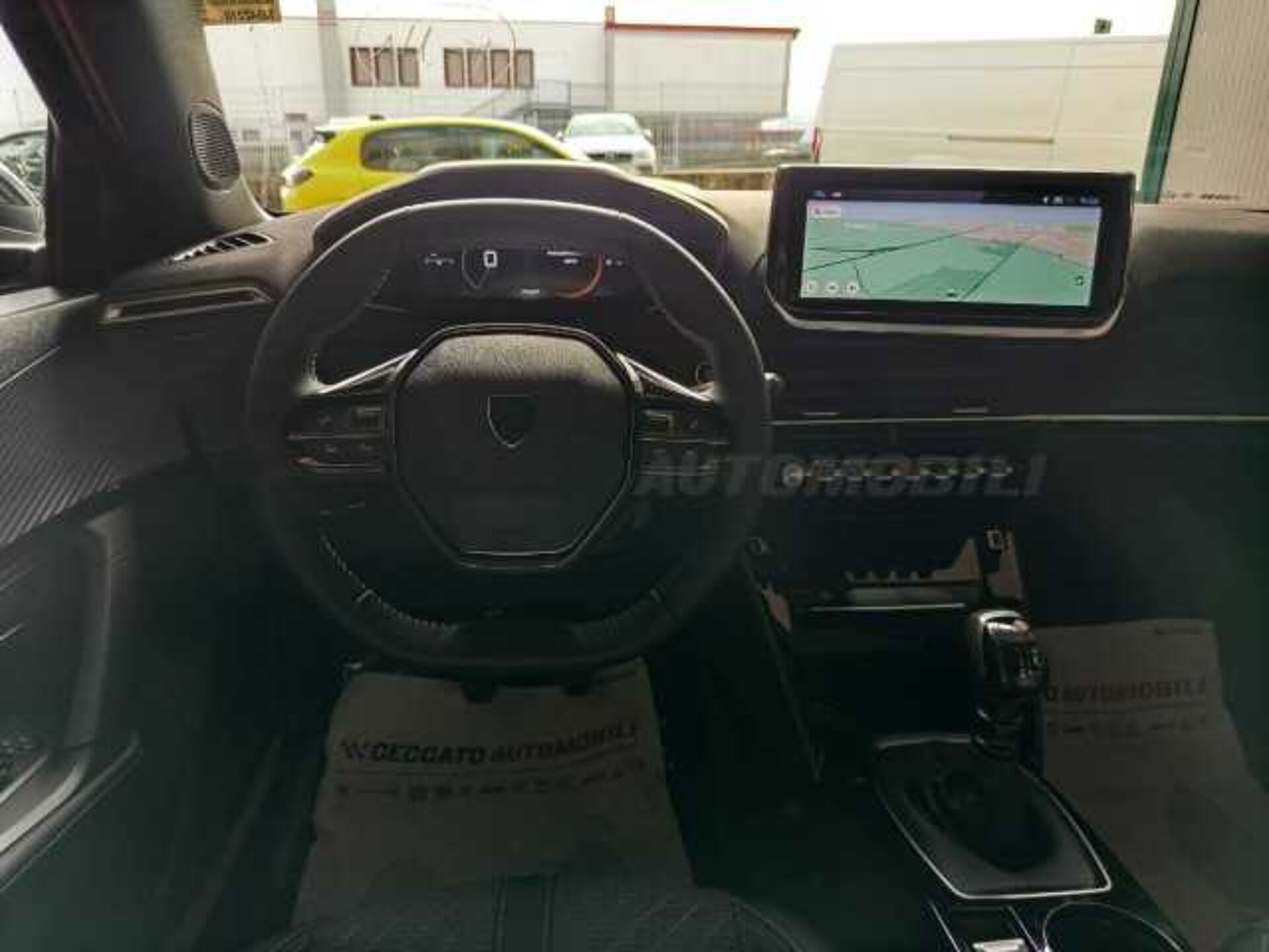 Peugeot 2008 1.2l - blue