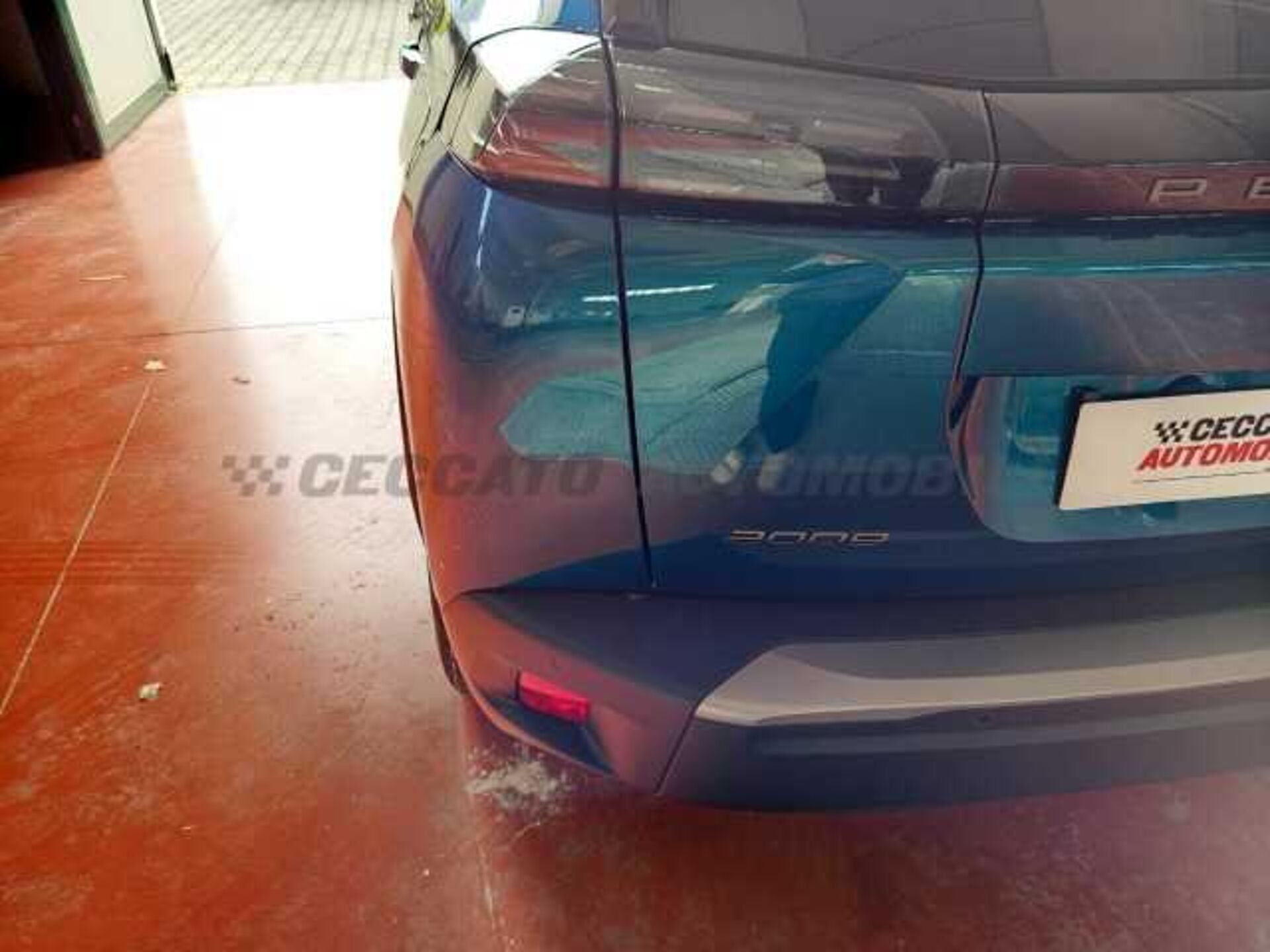 Peugeot 2008 1.2l - blue