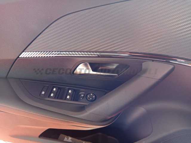 Peugeot 2008 1.2l - blue