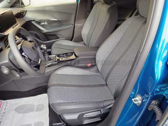 Peugeot 2008 1.2l - blue