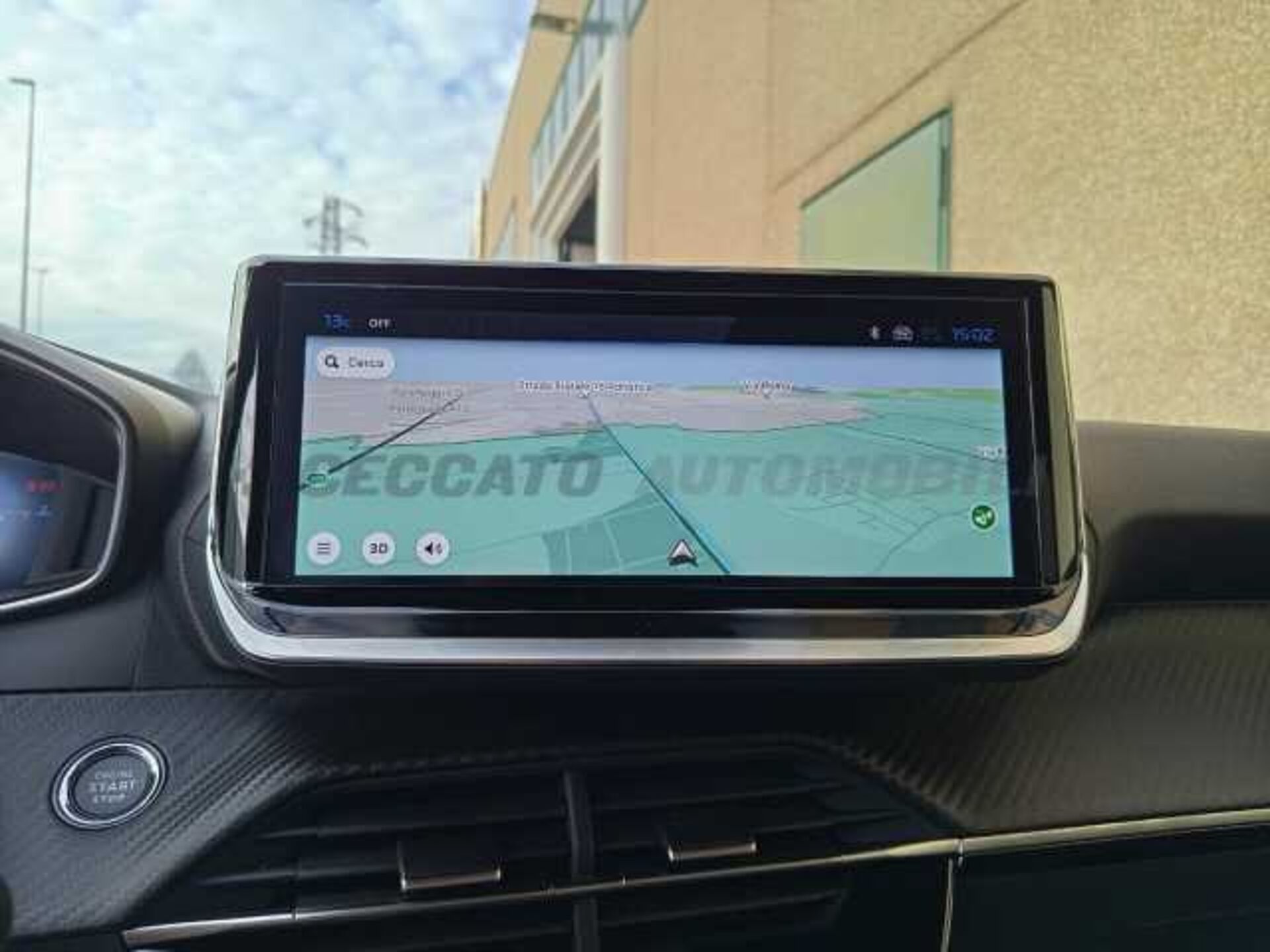 Peugeot 2008 1.2l - blue