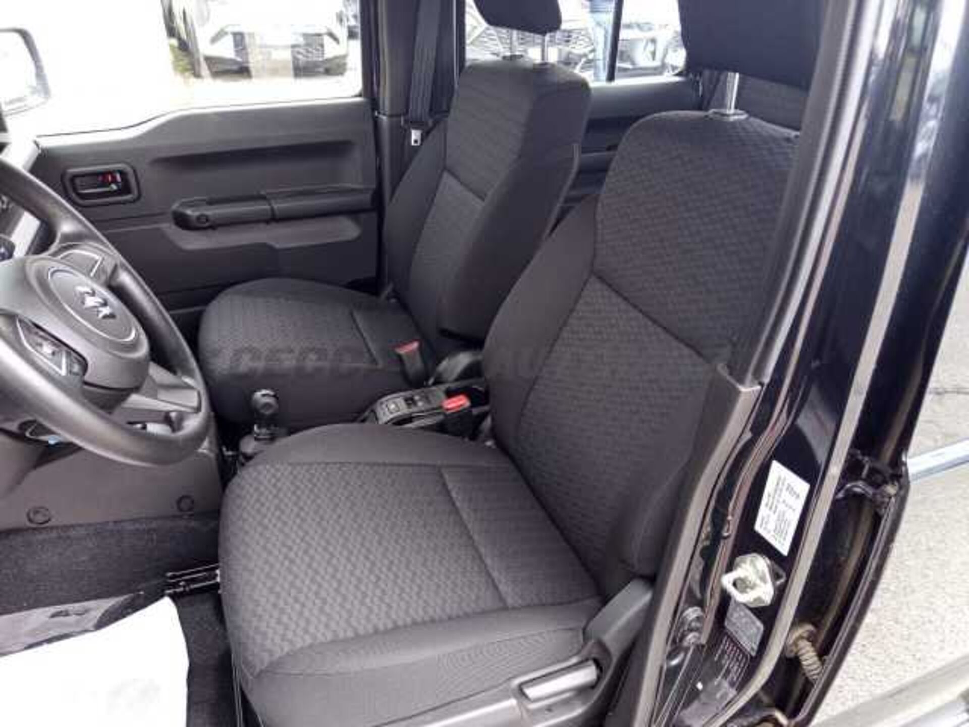 Suzuki Jimny 1.5l - black