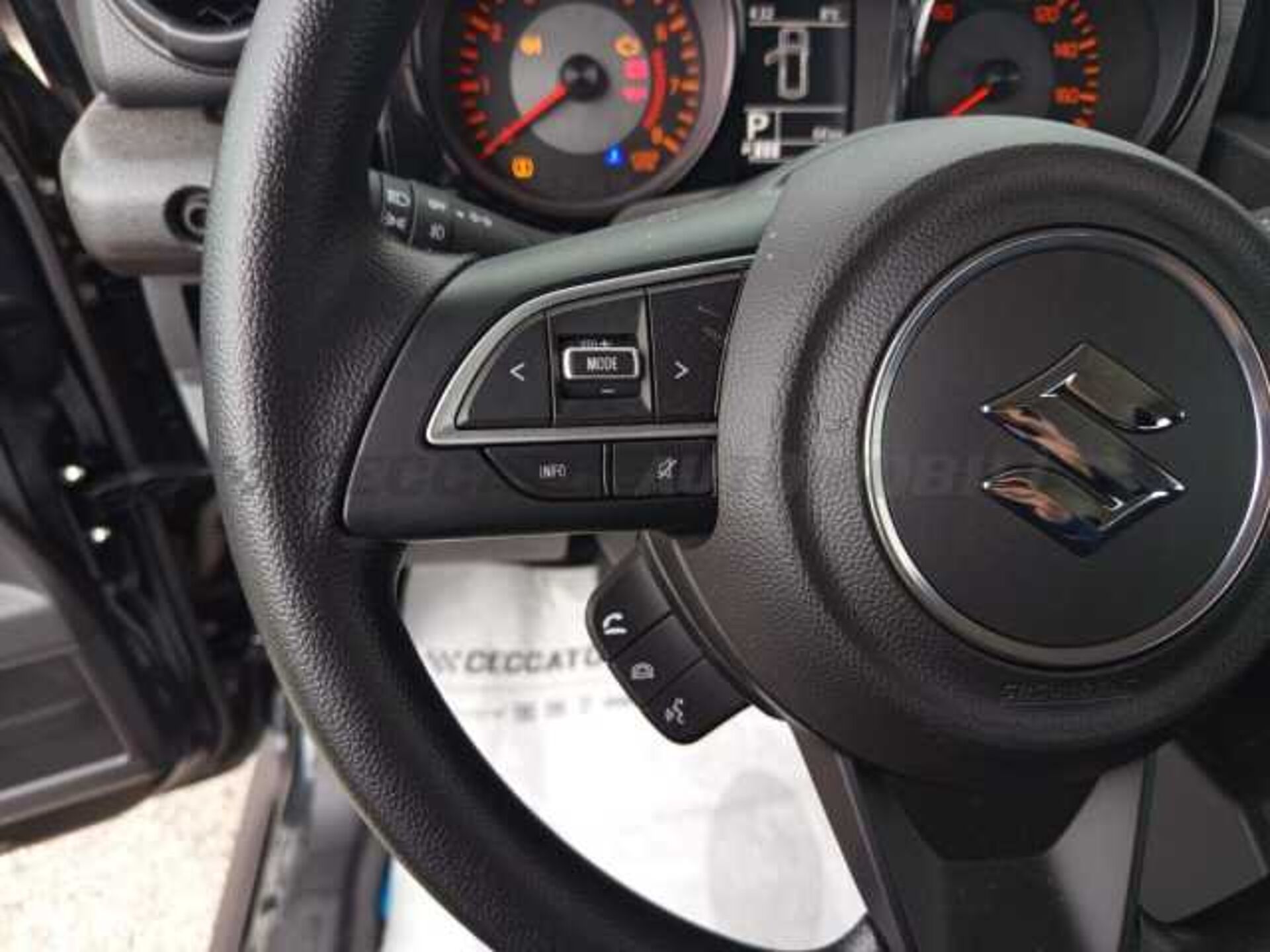 Suzuki Jimny 1.5l - black