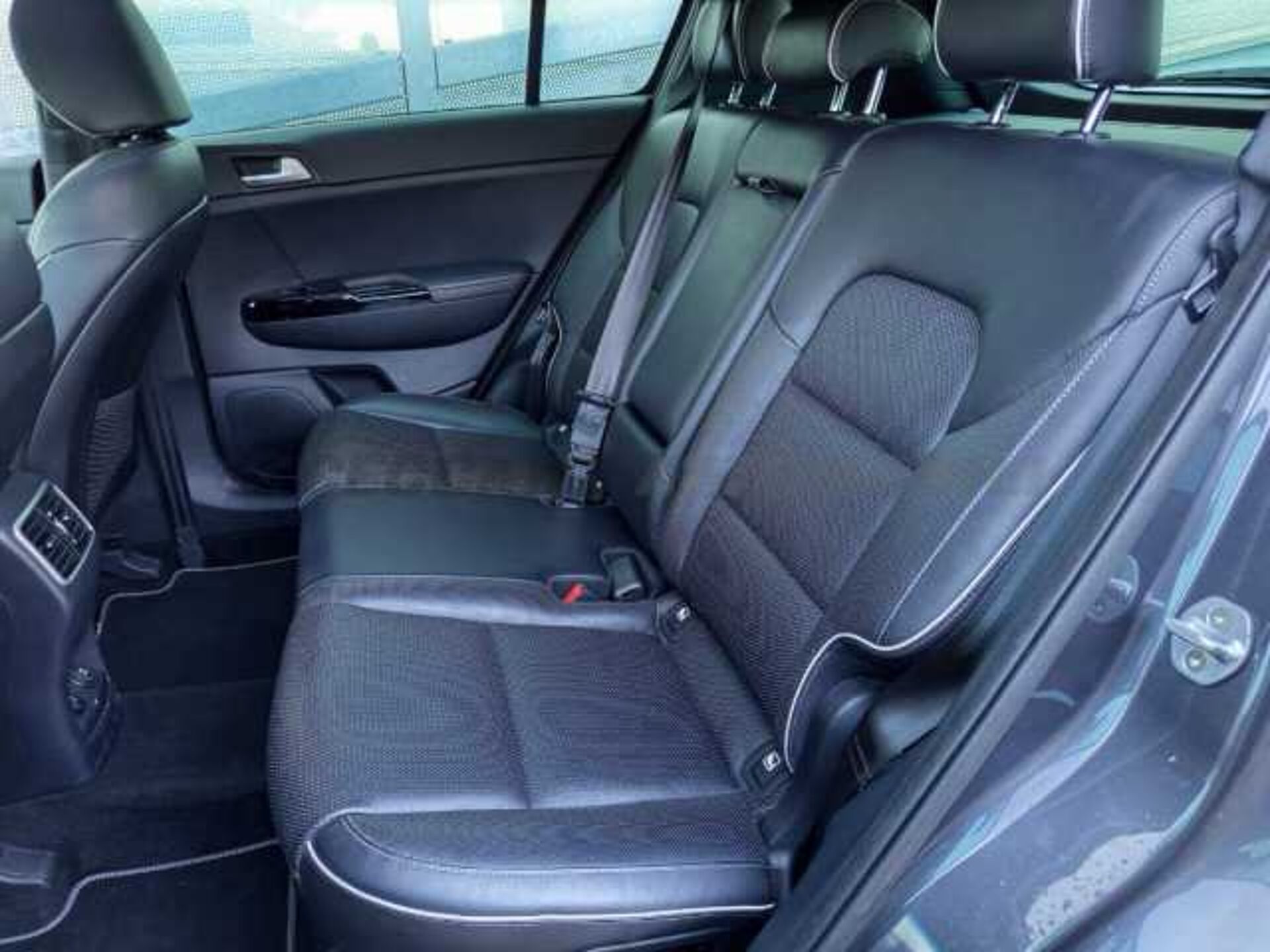 Kia Sportage 1.7l - grey