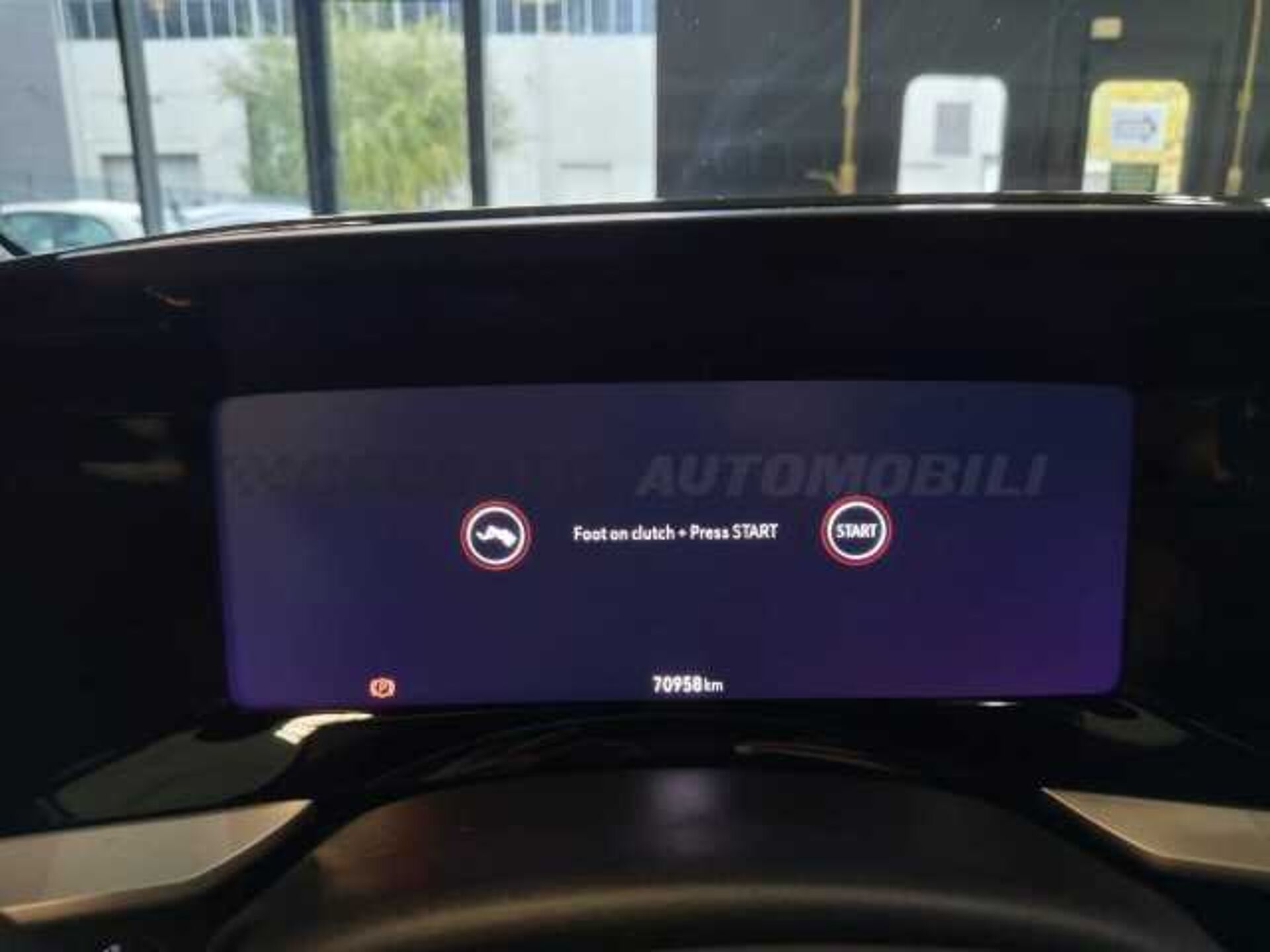 Opel Mokka 1.5l - green