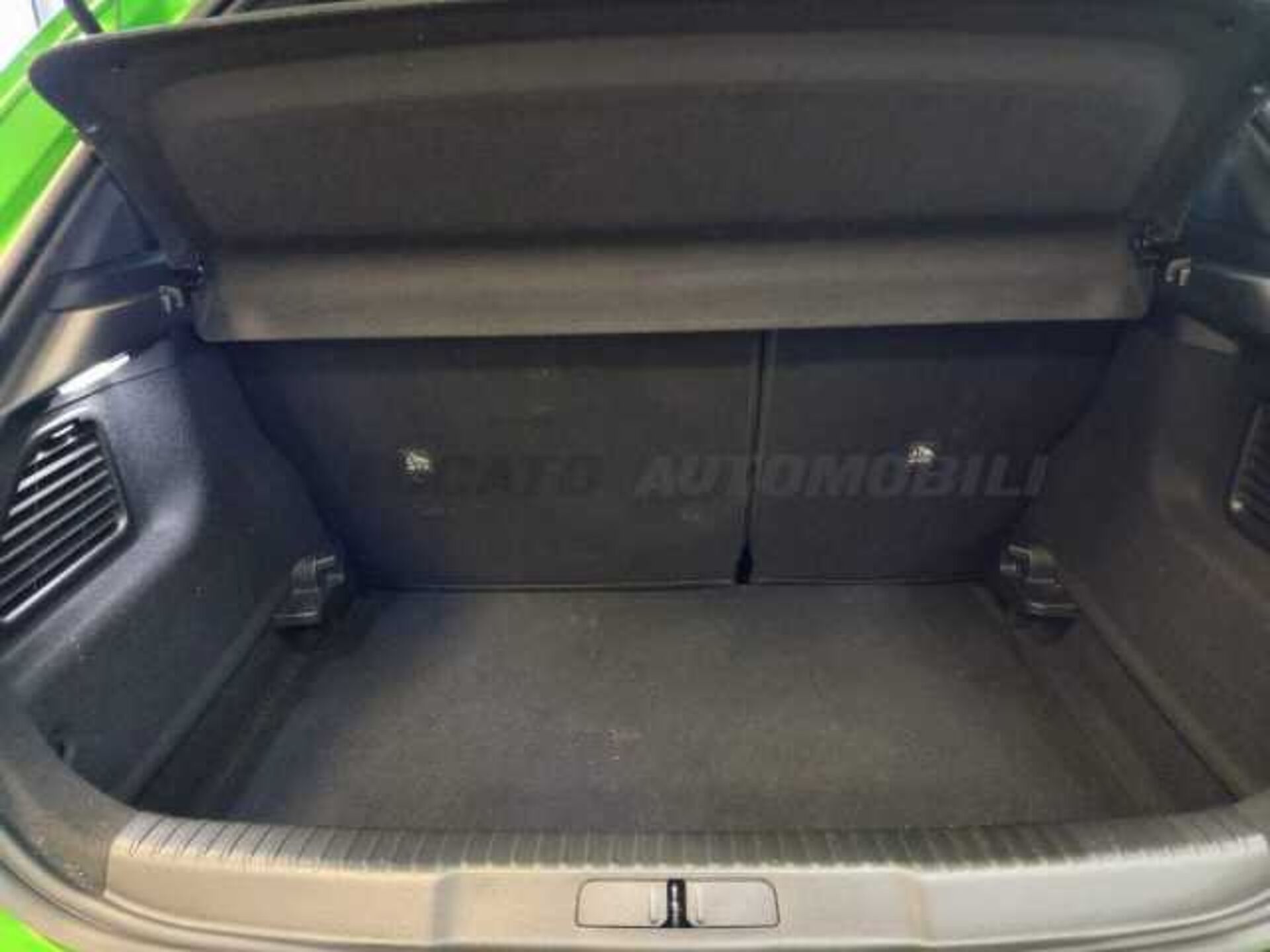 Opel Mokka 1.5l - green