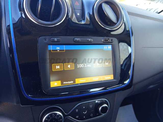 Dacia Sandero 1.5l - white