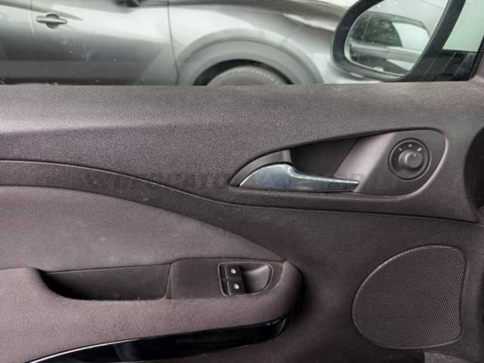 Opel ADAM 1.2l - white